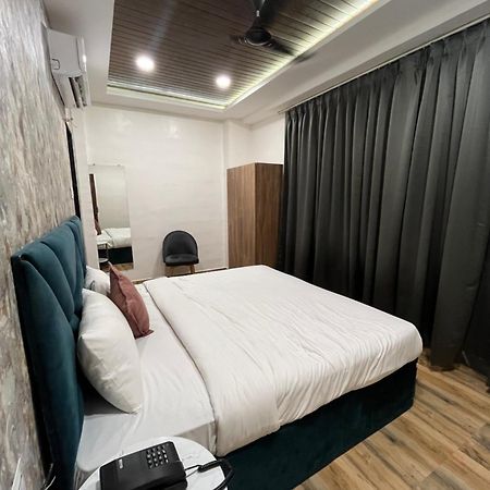 Hotel Vedicvista Индаур Экстерьер фото