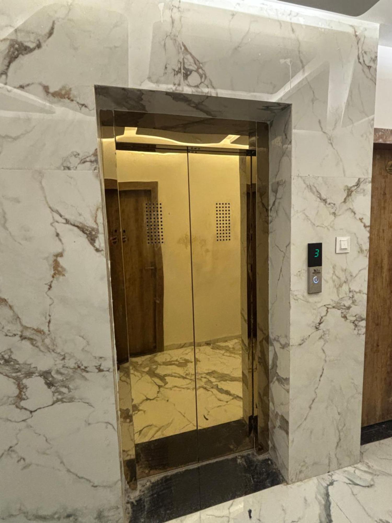 Hotel Vedicvista Индаур Экстерьер фото