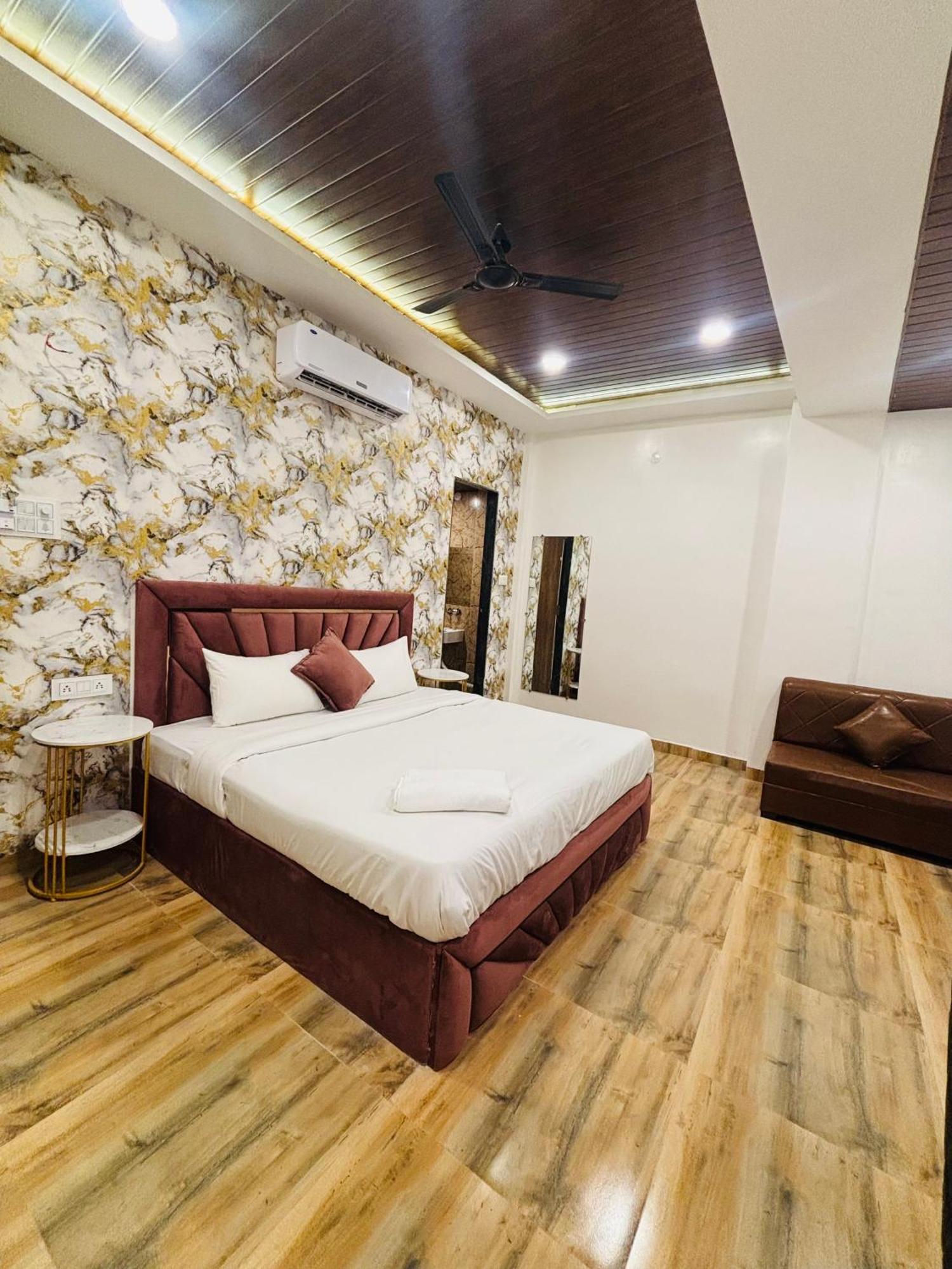 Hotel Vedicvista Индаур Экстерьер фото