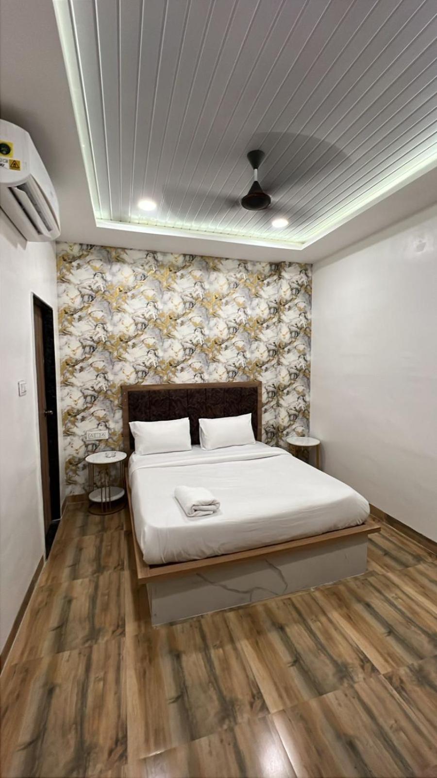 Hotel Vedicvista Индаур Экстерьер фото